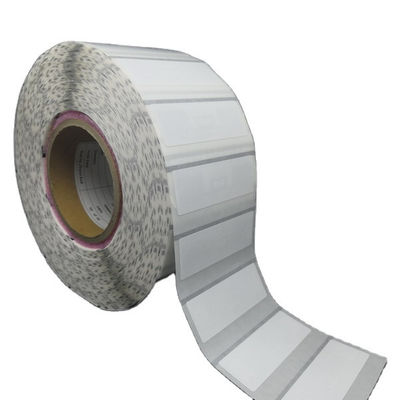 Etiquetas RFID adesivas montadas em metal, adesivos flexíveis PP PET Distância de leitura 4-8m