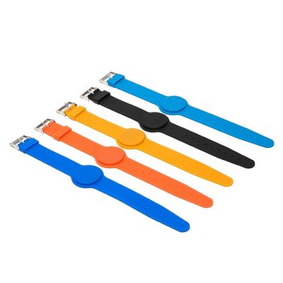 OEM Smart Silicone NFC RFID Controle de Acesso Pulseiras 13.56MHZ Para Eventos de Festival