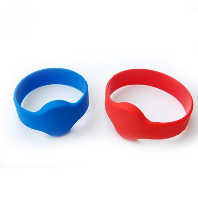 Logotipo OEM Smart NFC RFID Pulseiras de silicone Pulseira à prova d'água para parques aquáticos