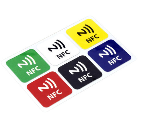 215 213 Chip Reescritível Passivo NFC Tag Roll 0,07 mm Espessura 13,56mhz