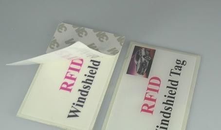 Distância de leitura 4m RFID UHF Inlay PET HF RFID Inlay com Impinji Monza 4 Chip