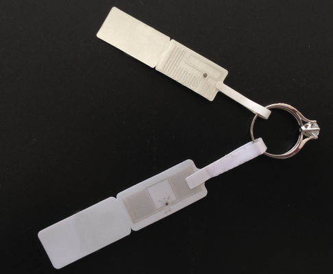 860MHz-960MHz Frequência Rfid Dry Inlay 105x6mm Com distância de leitura de 4,5m