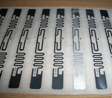 Inlaçamento RFID UHF seco e molhado 960MHz Protocolo ISO/IEC 18000-6C Inlaçamento de Ultra Alta Frequência