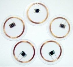Tags RFID programáveis de plástico de PVC Controle de acesso 125KHz 13,56MHz 512 bits R/W